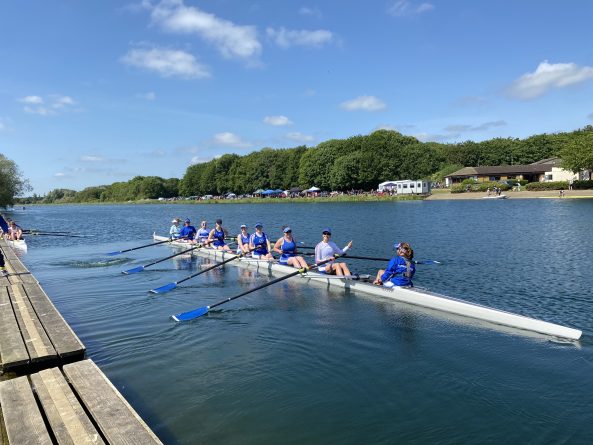 Barnes Bridge Ladies Rowing Club